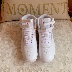 Womens Reebok High Top Classics, size 7.5.